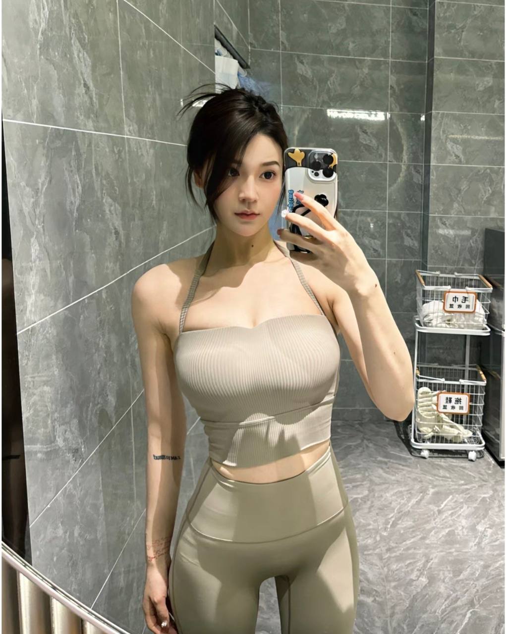 极品健身女神语葭