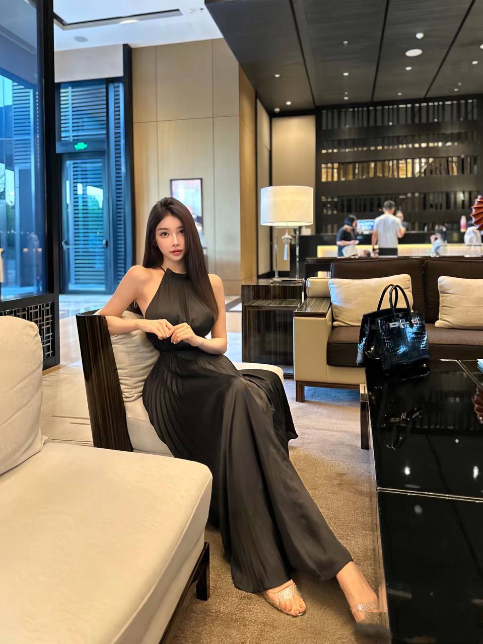 冷白纯欲感女神Aveny