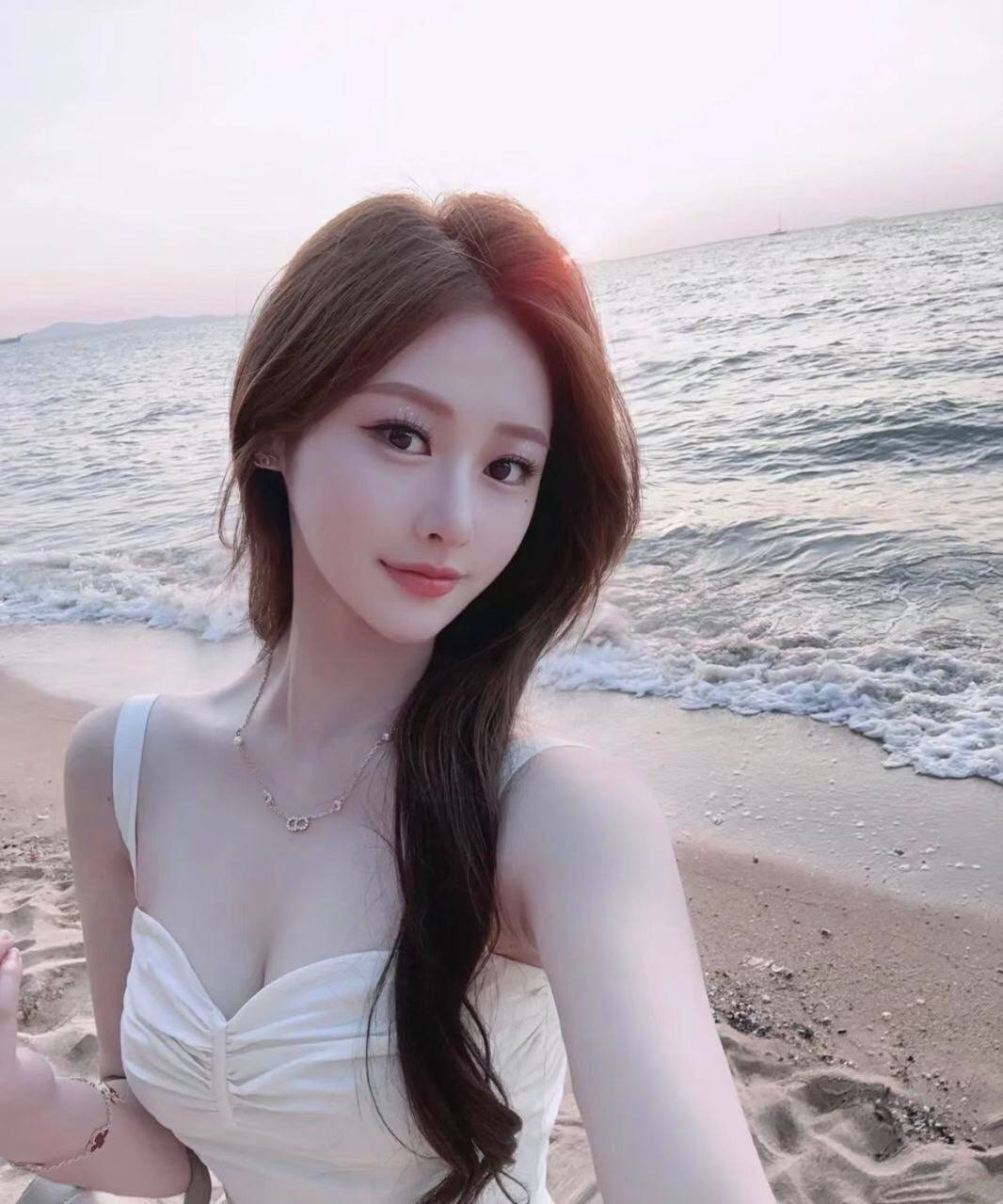 高端时装女神思安