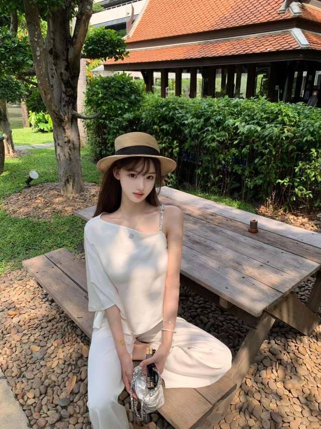 明媚氛围少女可怡