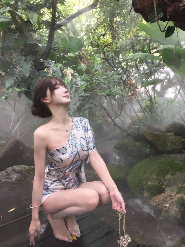 明媚氛围少女可怡