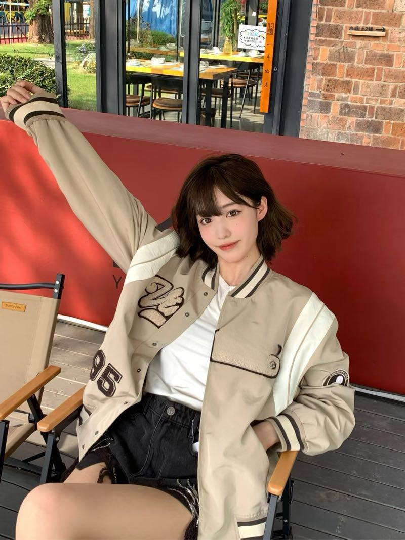 颜值出众留学生Myrel