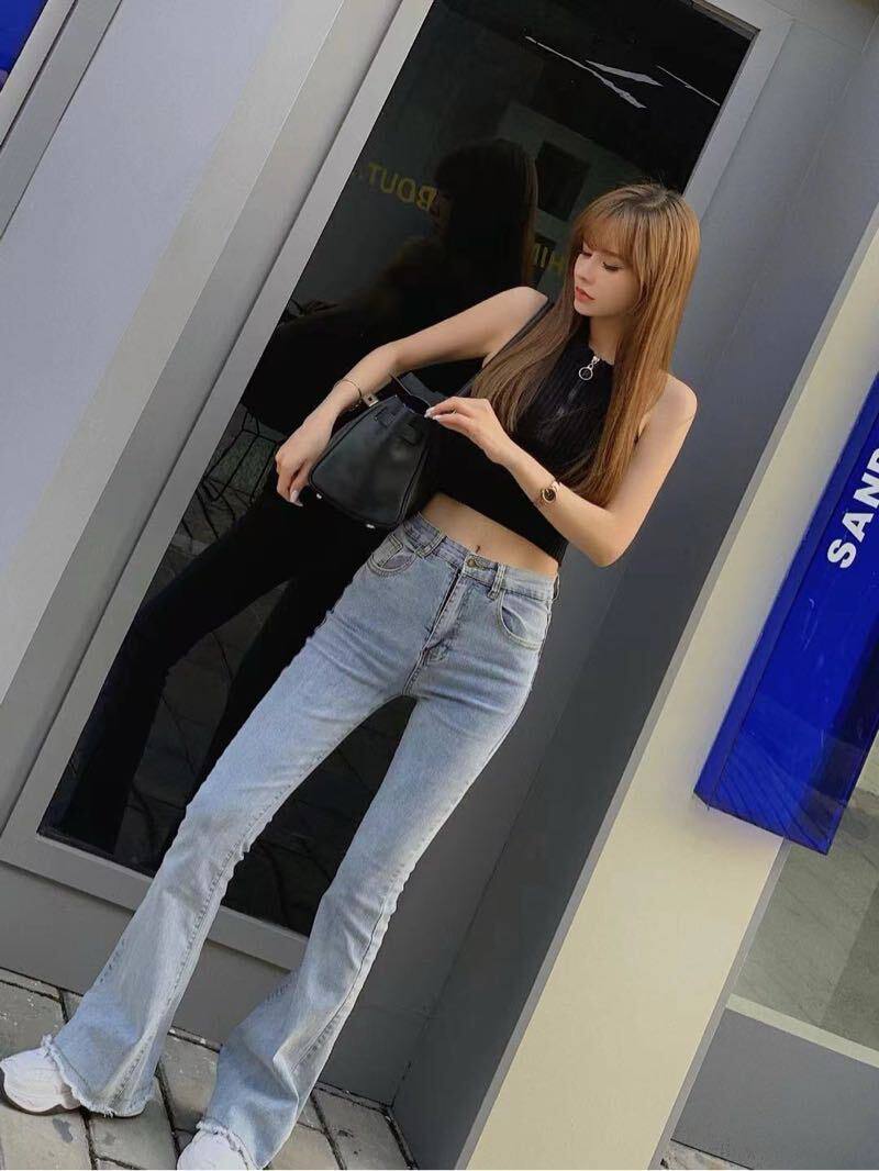 清瘦感身形睿雯