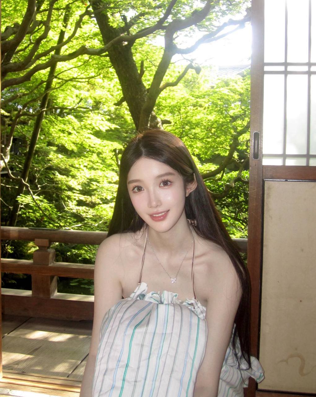 温润软甜自然少女亦洛