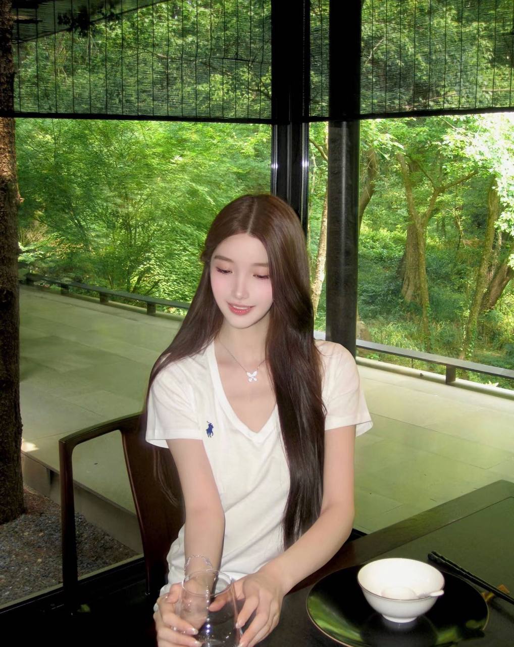 温润软甜自然少女亦洛