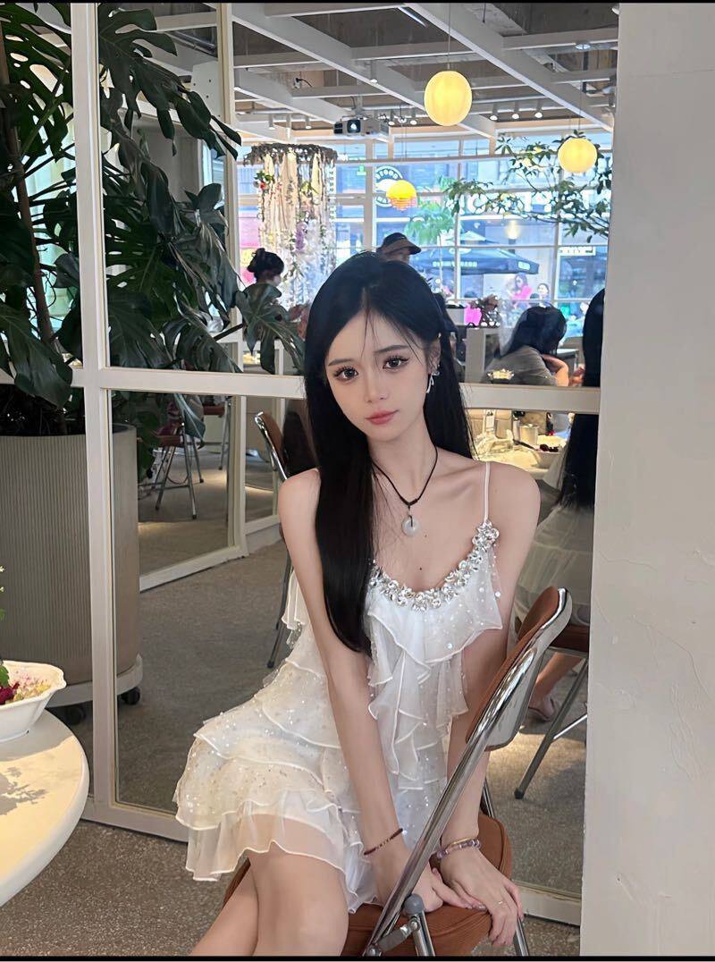 m属性小甜妹依娜