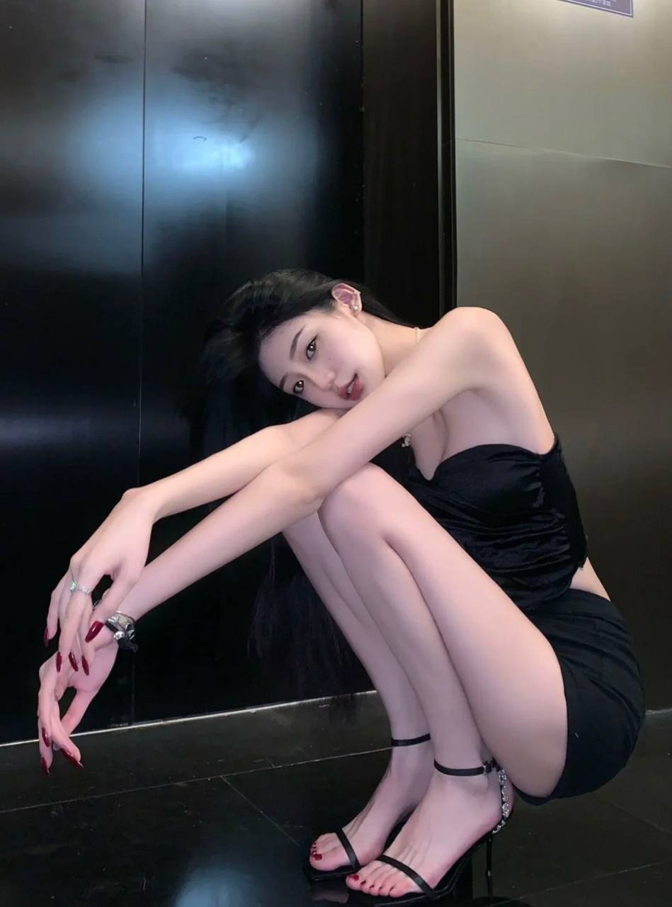 T台走秀模特米恩