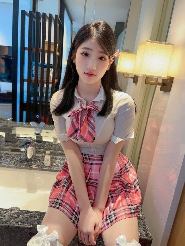 童颜巨乳小渔