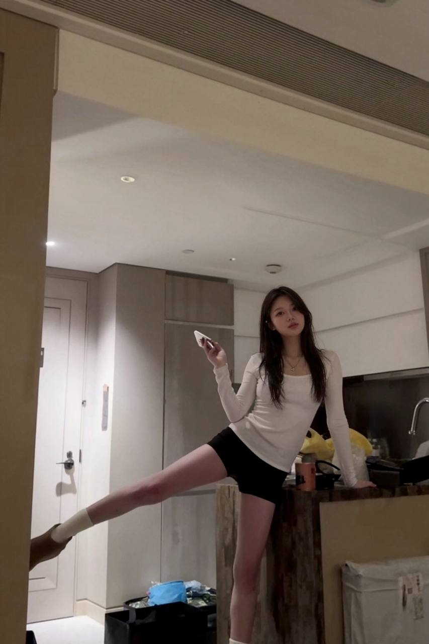 邻家妹妹感Elara