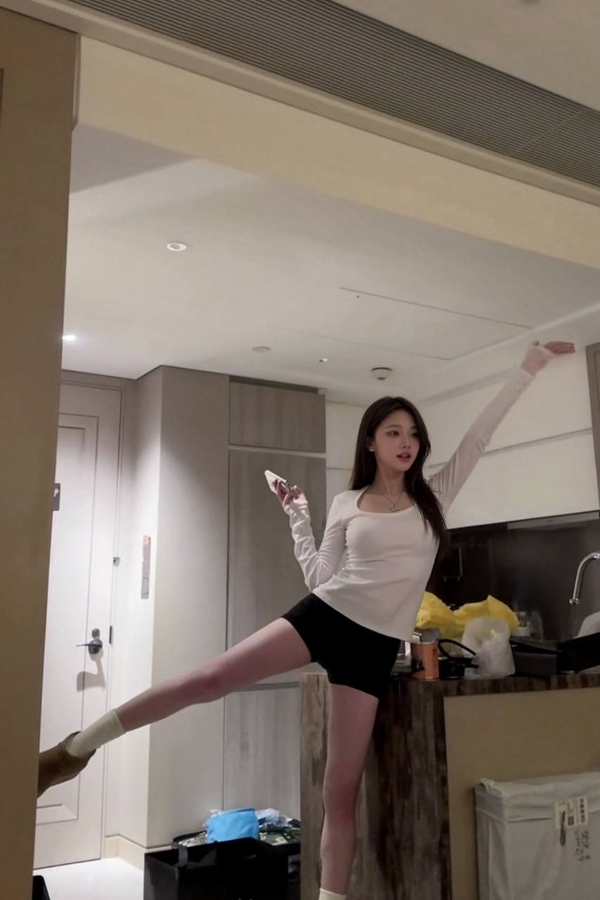 邻家妹妹感Elara