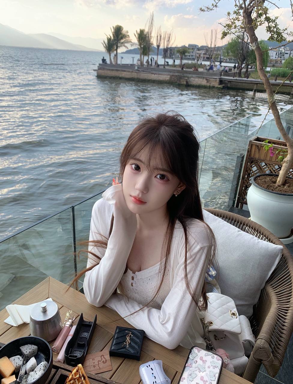 纯情小甜妹Keli