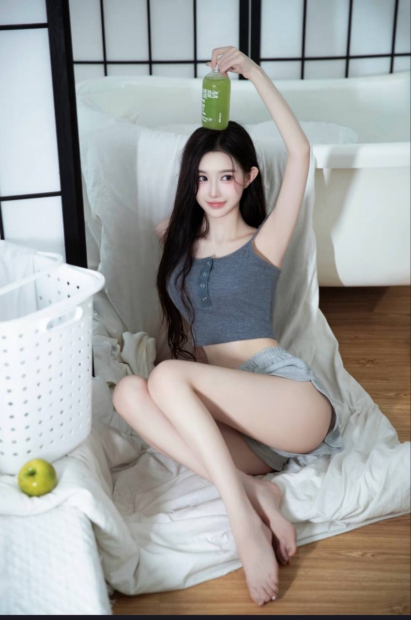 签约时尚模特Cynthia