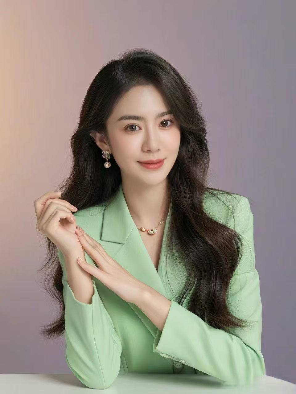 轻熟优雅气质少妇Marissa