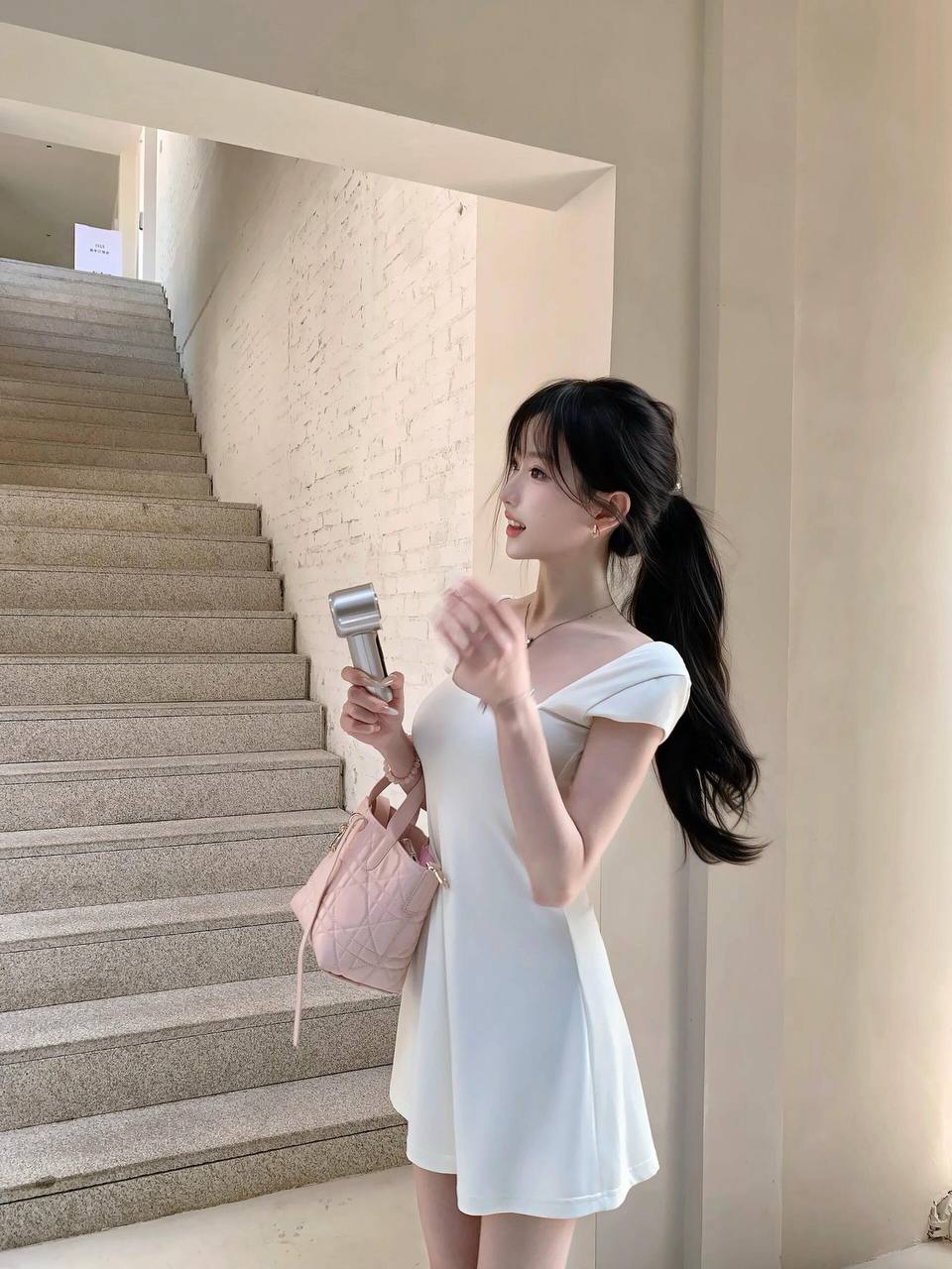 纤细清瘦白月光Clara