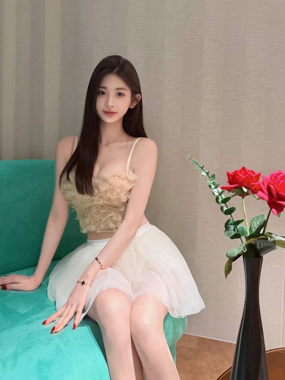 亲密小女友Naomi