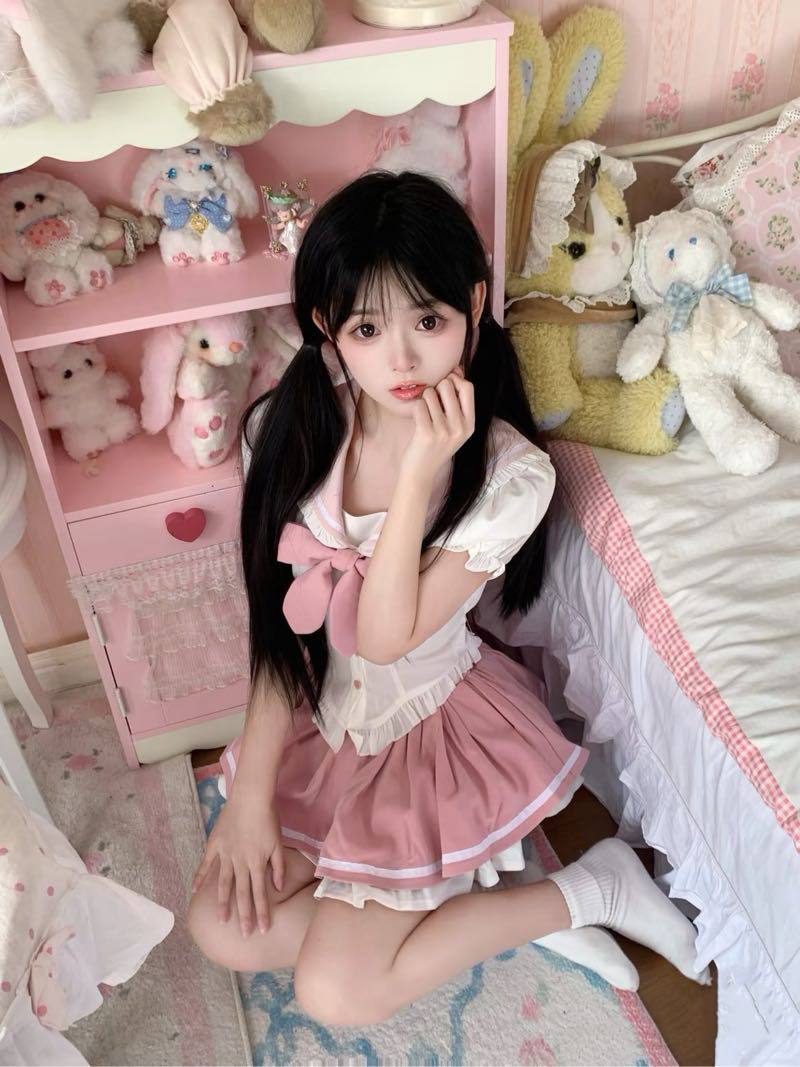 JK制服萌妹予晴