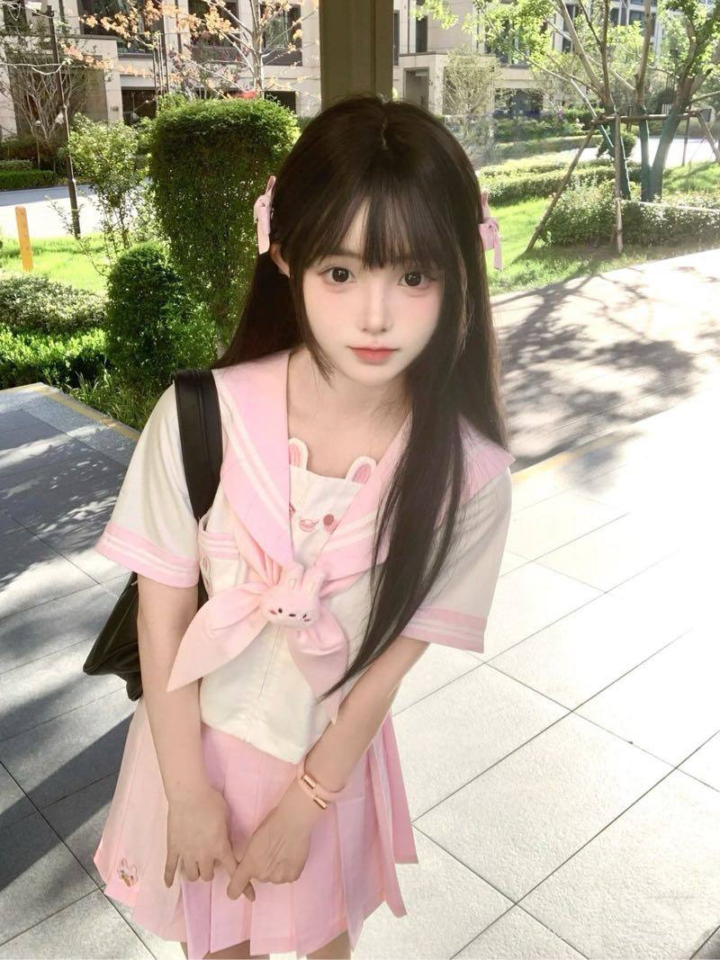 JK制服萌妹予晴
