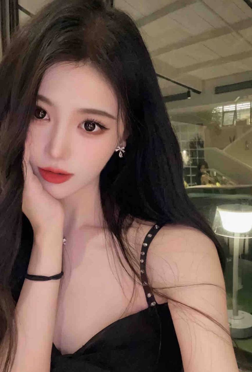 年轻夜店妹妹Maya
