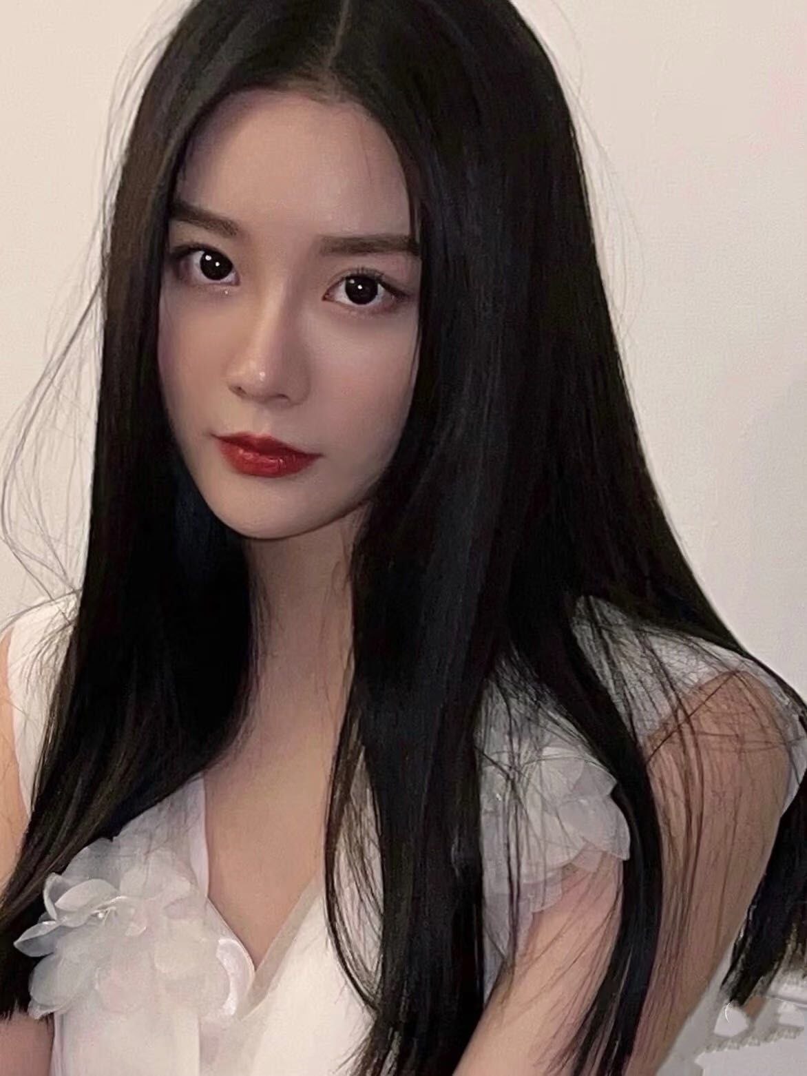 时尚杂志Model婧雯