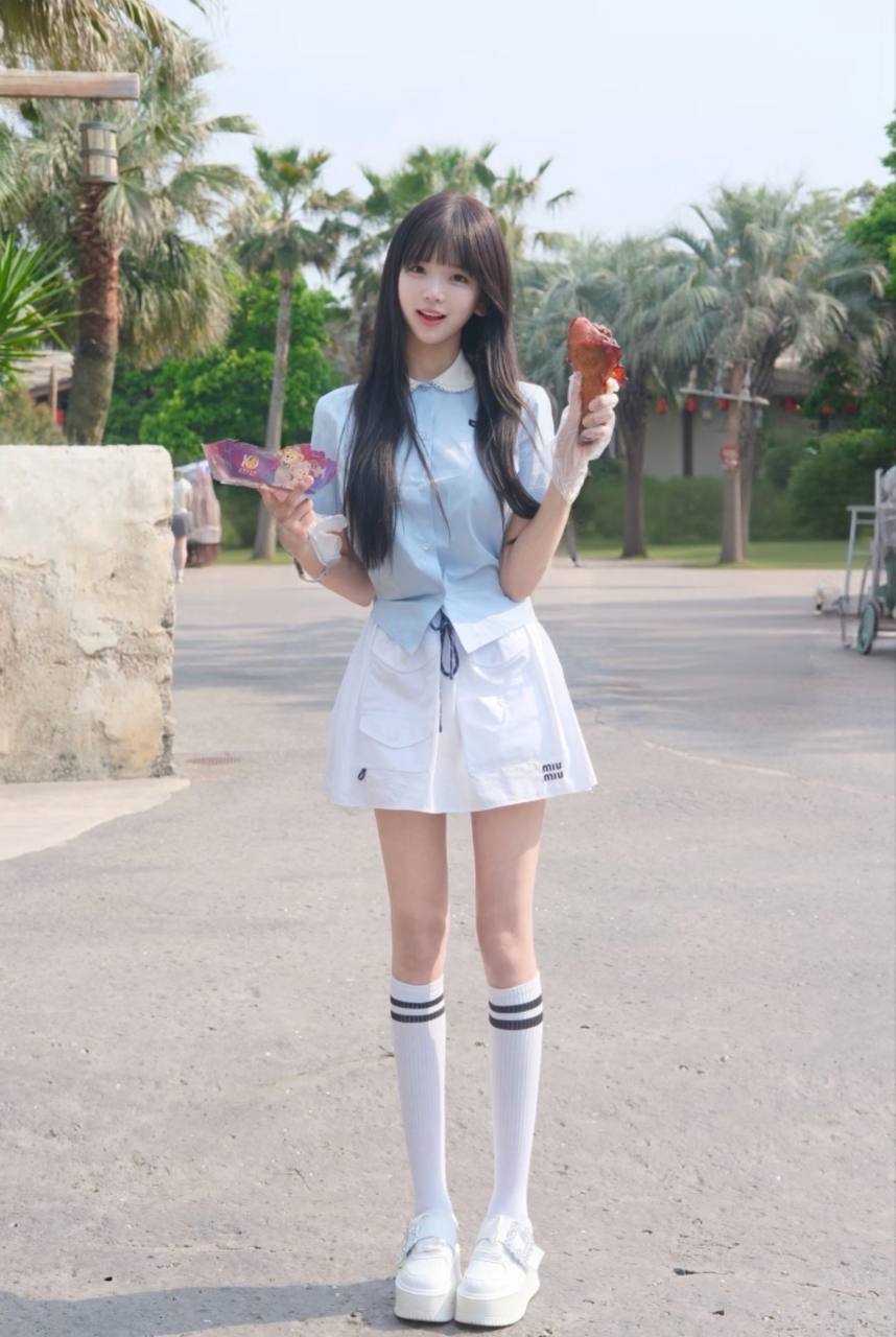 清甜温柔在校生Valerie