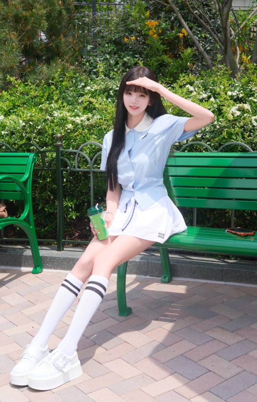 清甜温柔在校生Valerie