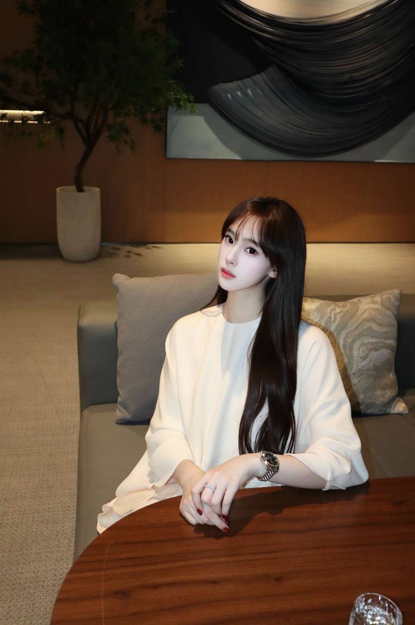 高挑修长美腿琦妍
