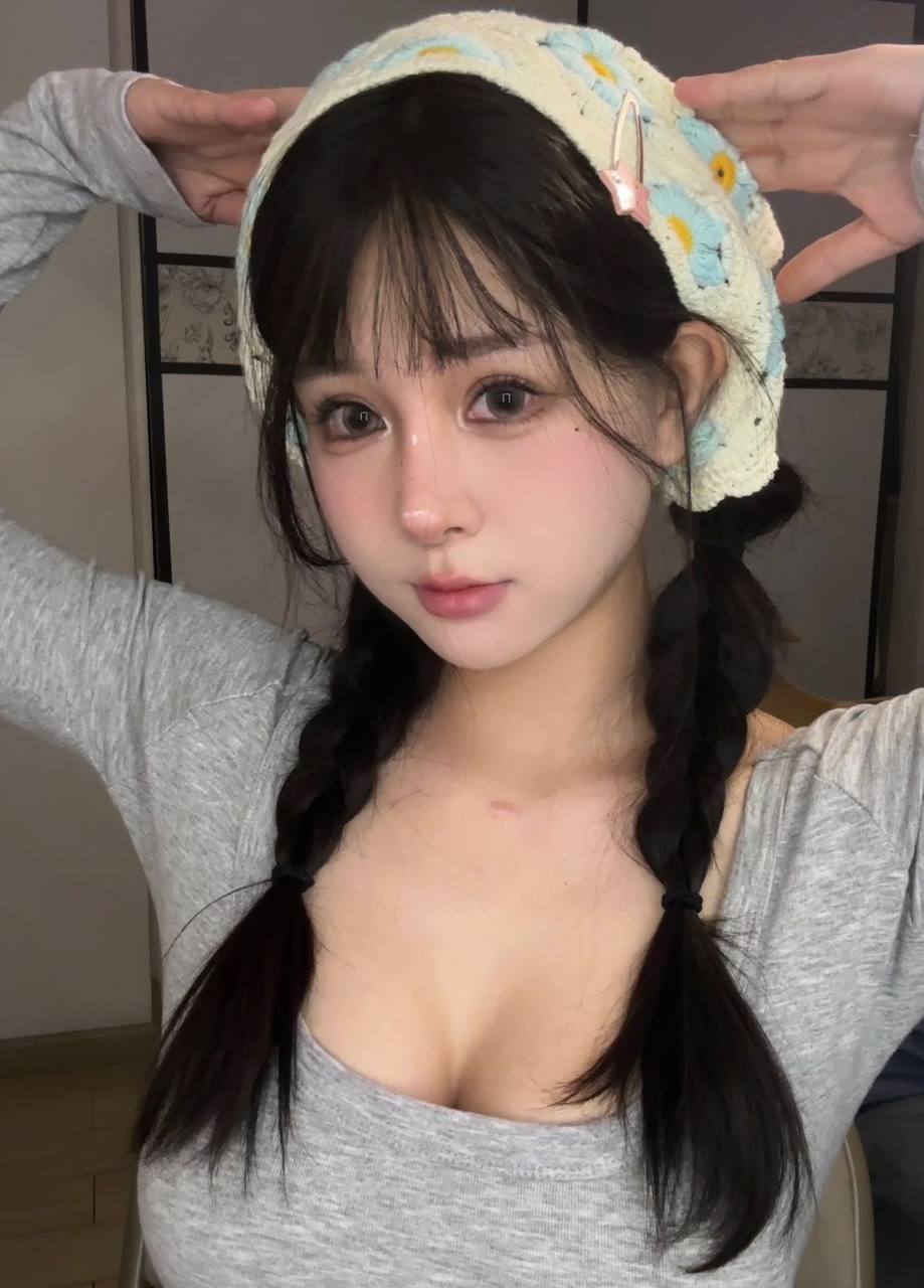 美妆萌妹芸琪