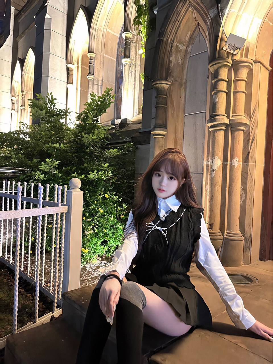 白皙细嫩少女肌昀彤
