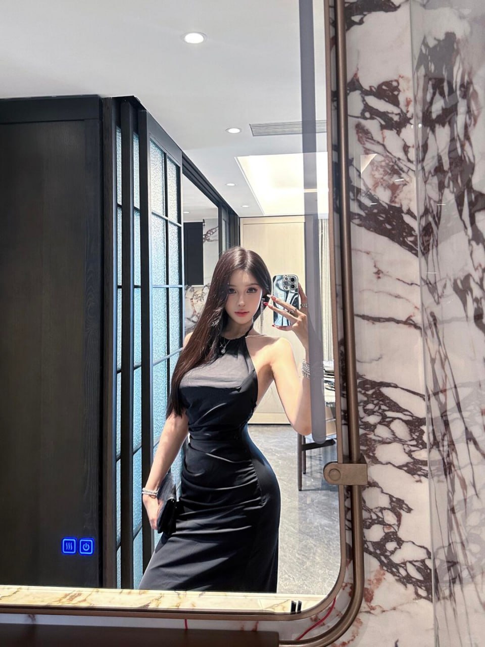 曲线曼妙身材Kendra