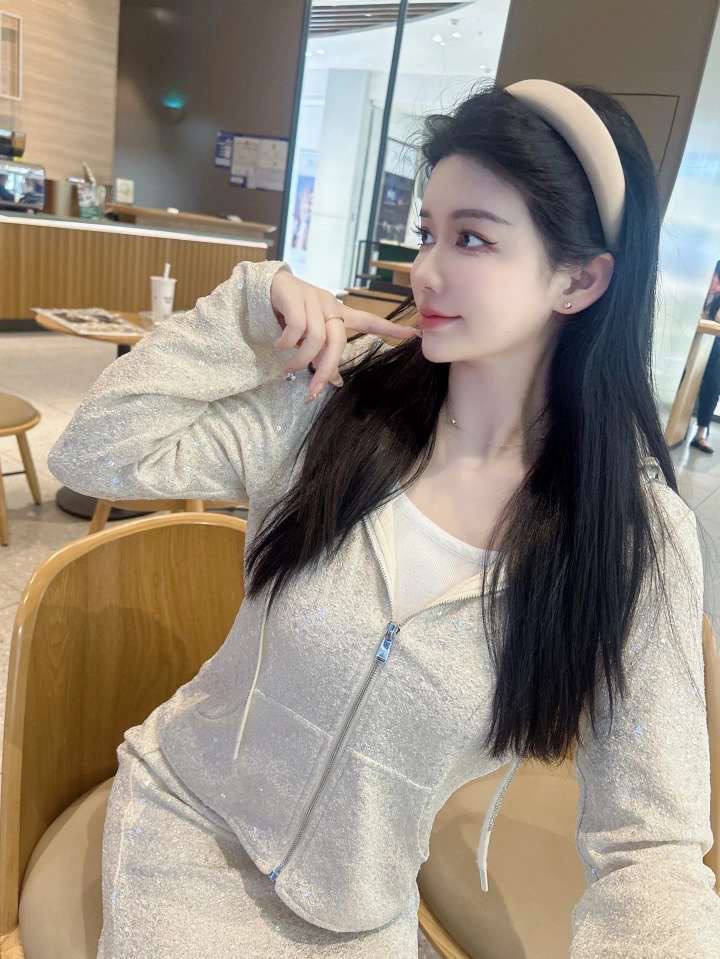 温婉清纯甜妹Meryl