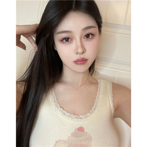 气质型邻家妹妹依萌