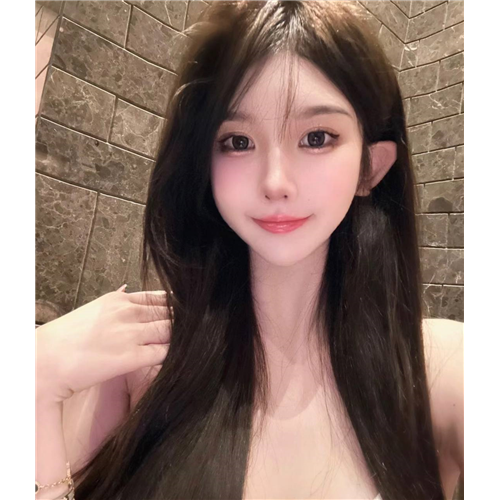 艺术学院在读Bryn
