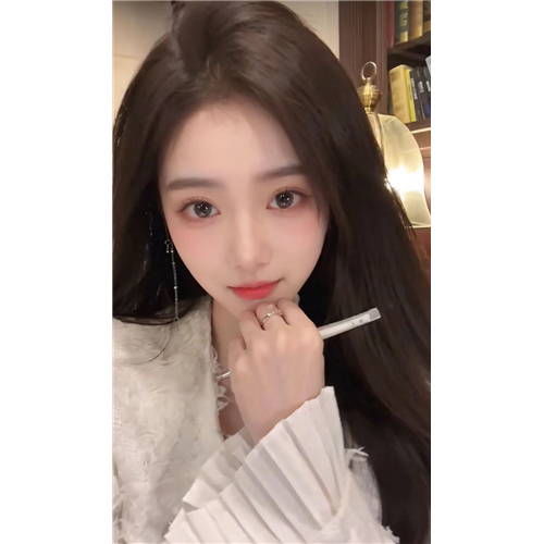 甜美动人Clove