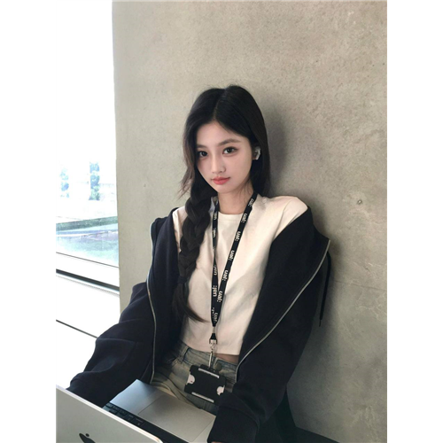 清纯洋气小女友姬妮