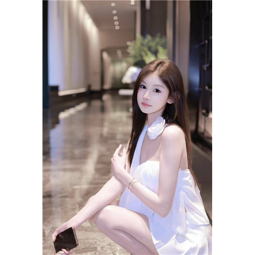 灵动小姐姐Caela