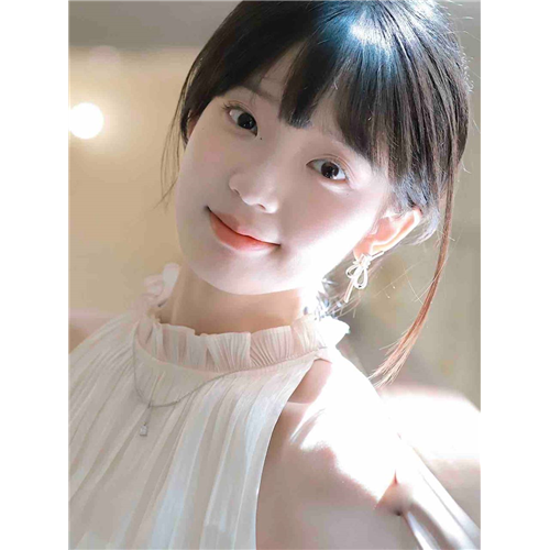 独特精致脸蛋菲拉