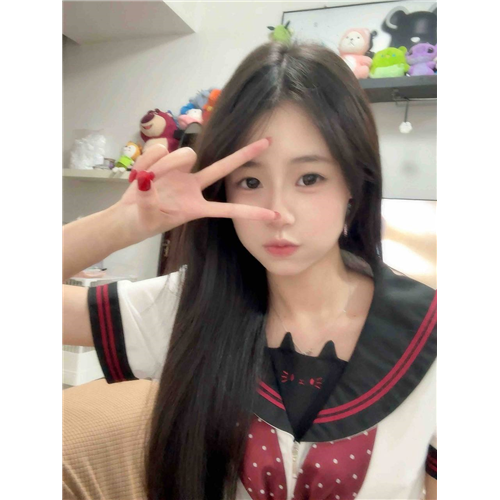 洋气貌美学妹欣姿