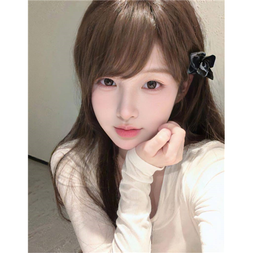 身轻体柔萌妹嘉宁