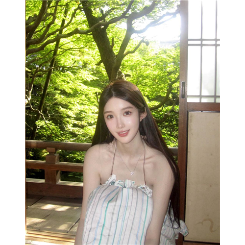 温润软甜自然少女亦洛