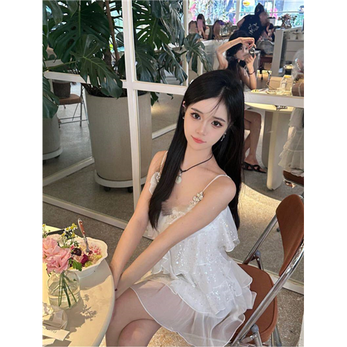 m属性小甜妹依娜