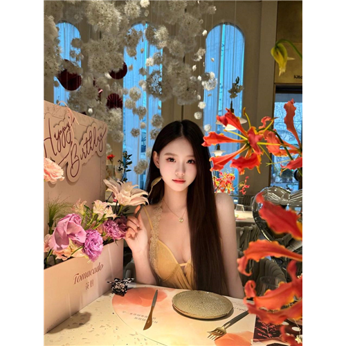 爱撒娇小女友Megan