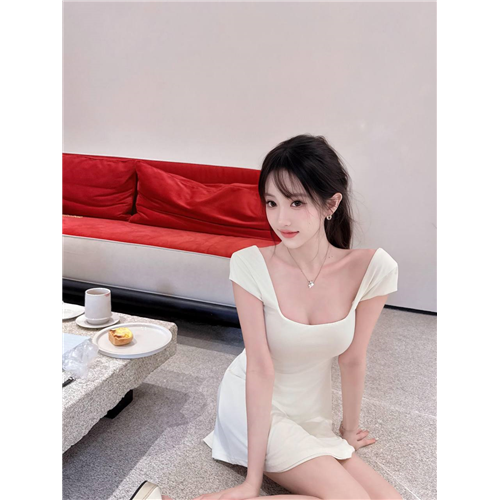纤细清瘦白月光Clara