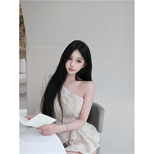 高级感清冷气质Vanessa