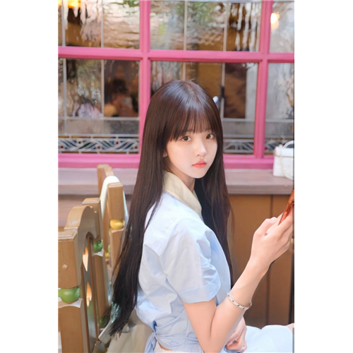 清甜温柔在校生Valerie