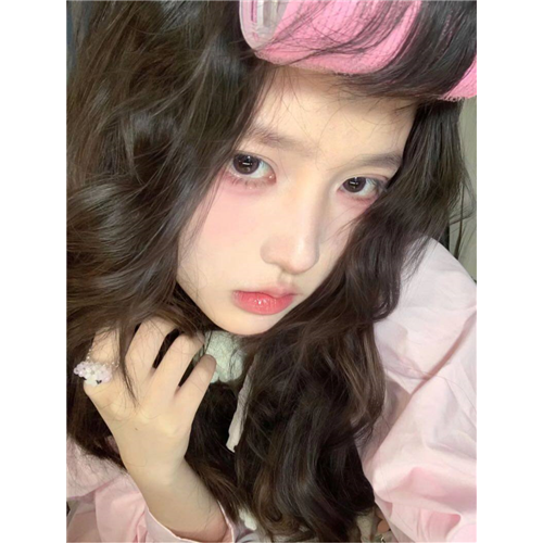 甜美嗲感妹妹Valerie